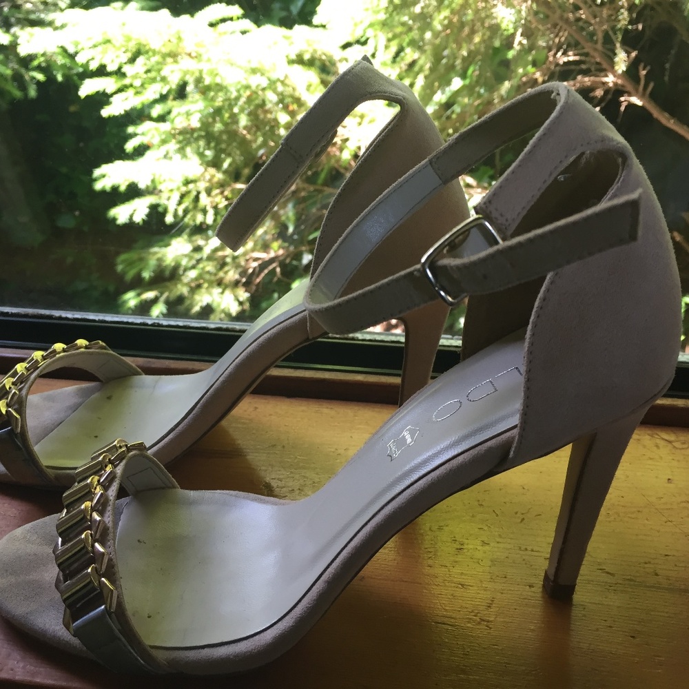 Toeless strap heels - gold and pink suede